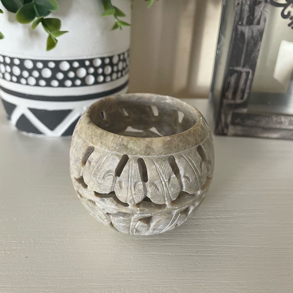 Northern Lights Intricate carved beige Soapstone Tea Light Candle Holder